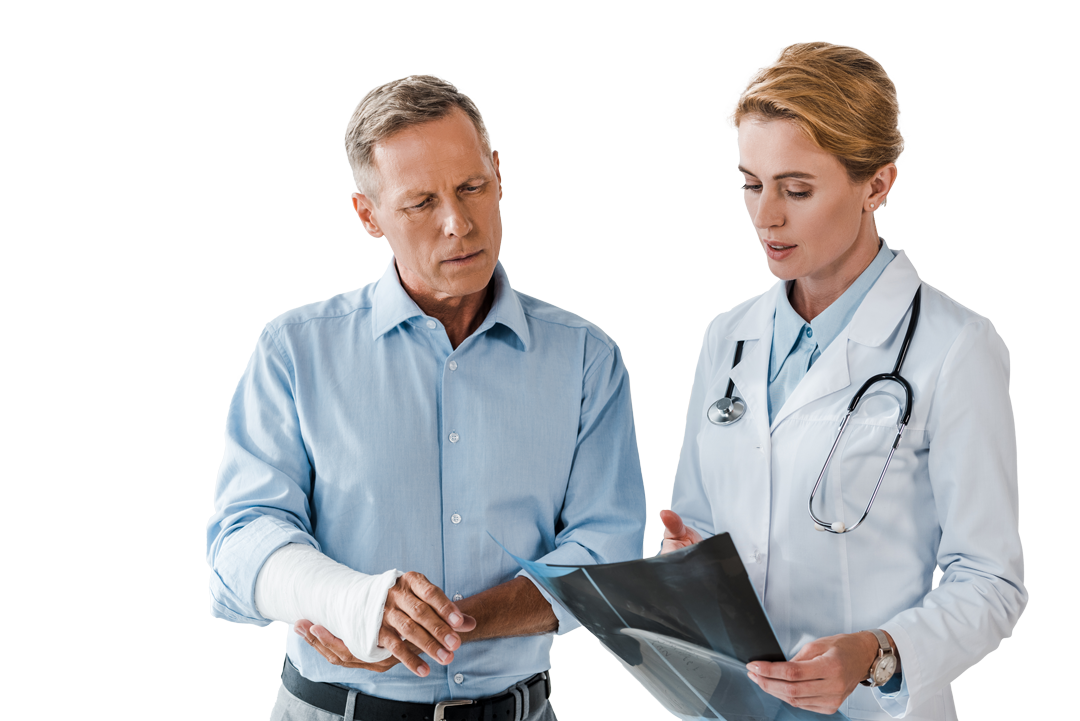 Patient with cast talking to doctor